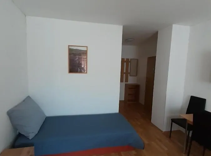 Πανσιόν Fontana 3*